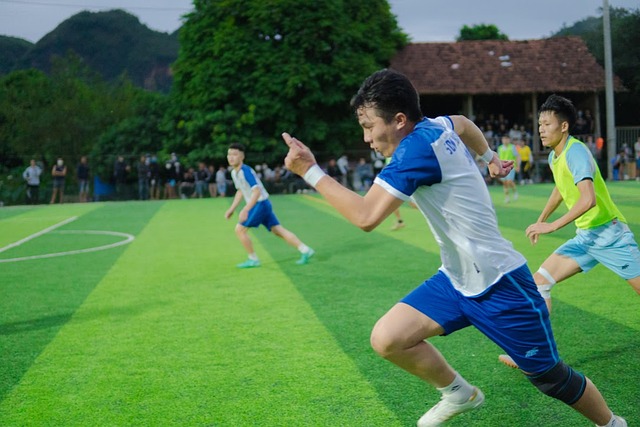 有多个足球 有多个足球